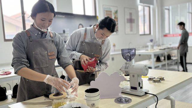 春花茶咖活动奏响春日乐章麻将胡了模拟器云