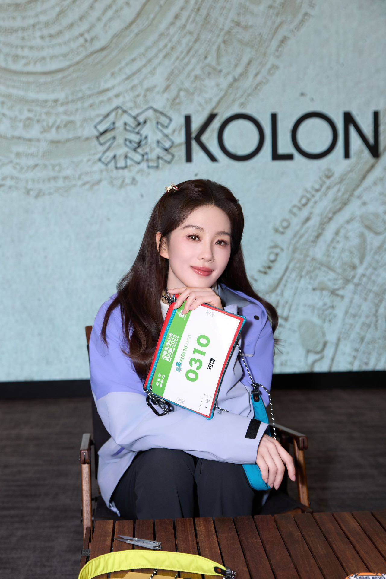 现名场面！女大装扮+宠粉送咖啡双向心动PG麻将胡了2模拟器刘诗诗北京活动再(图1)